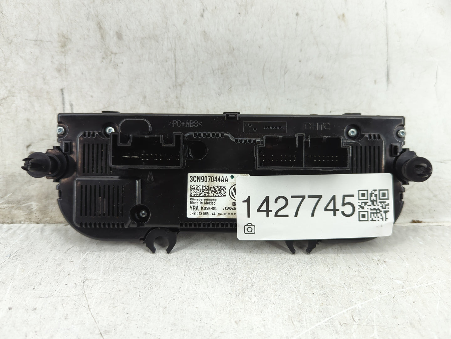 2023 Volkswagen Atlas Climate Control Module Temperature AC/Heater Replacement P/N:3CN907044AA 5HB013565-44 Fits OEM Used Au