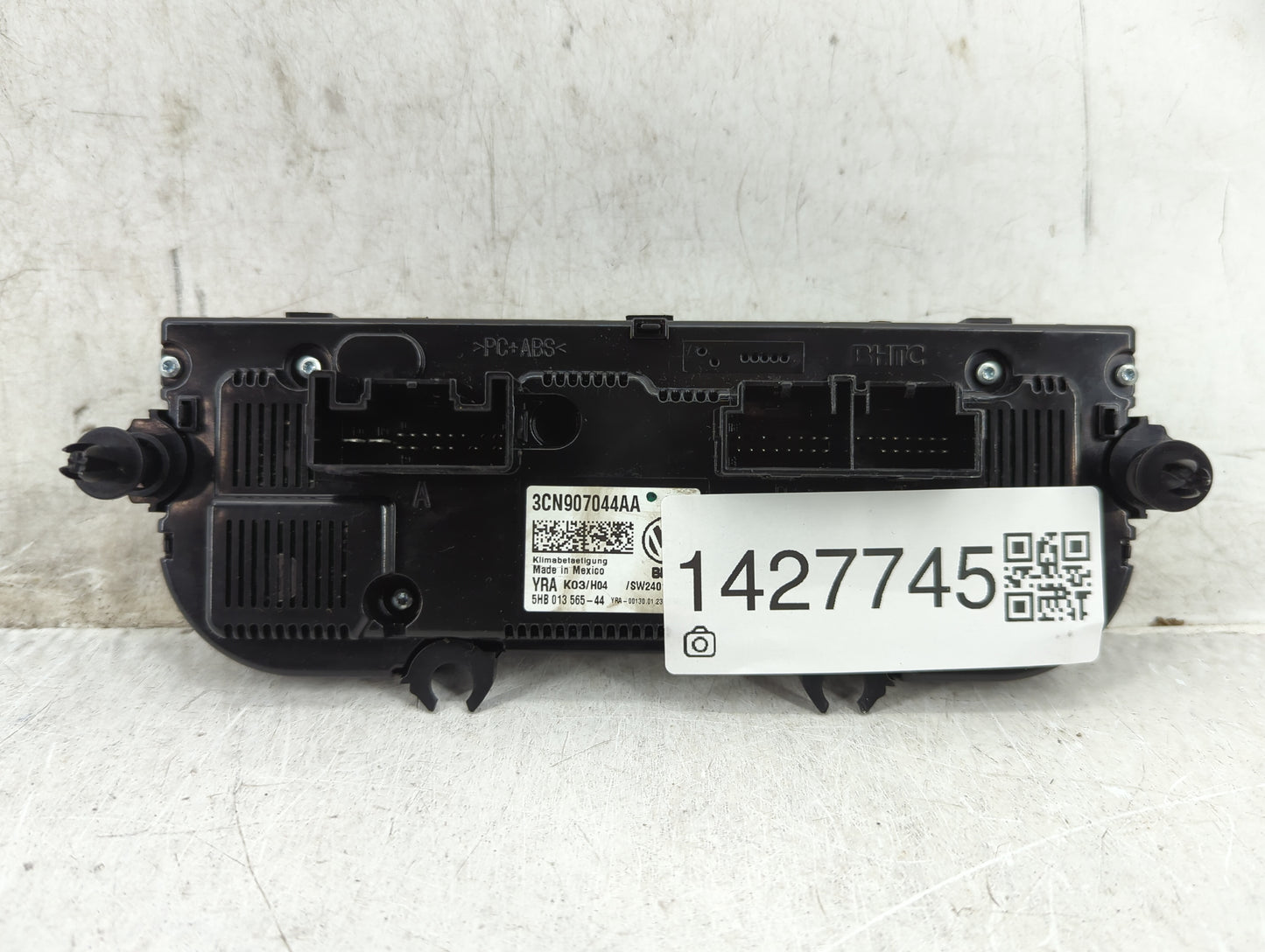 2023 Volkswagen Atlas Climate Control Module Temperature AC/Heater Replacement P/N:3CN907044AA 5HB013565-44 Fits OEM Used Au