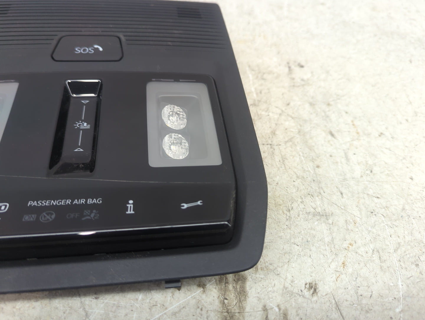 2023 Volkswagen Id4 Overhead Roof Console Interior Dome Light Black - Oemusedautoparts1.com