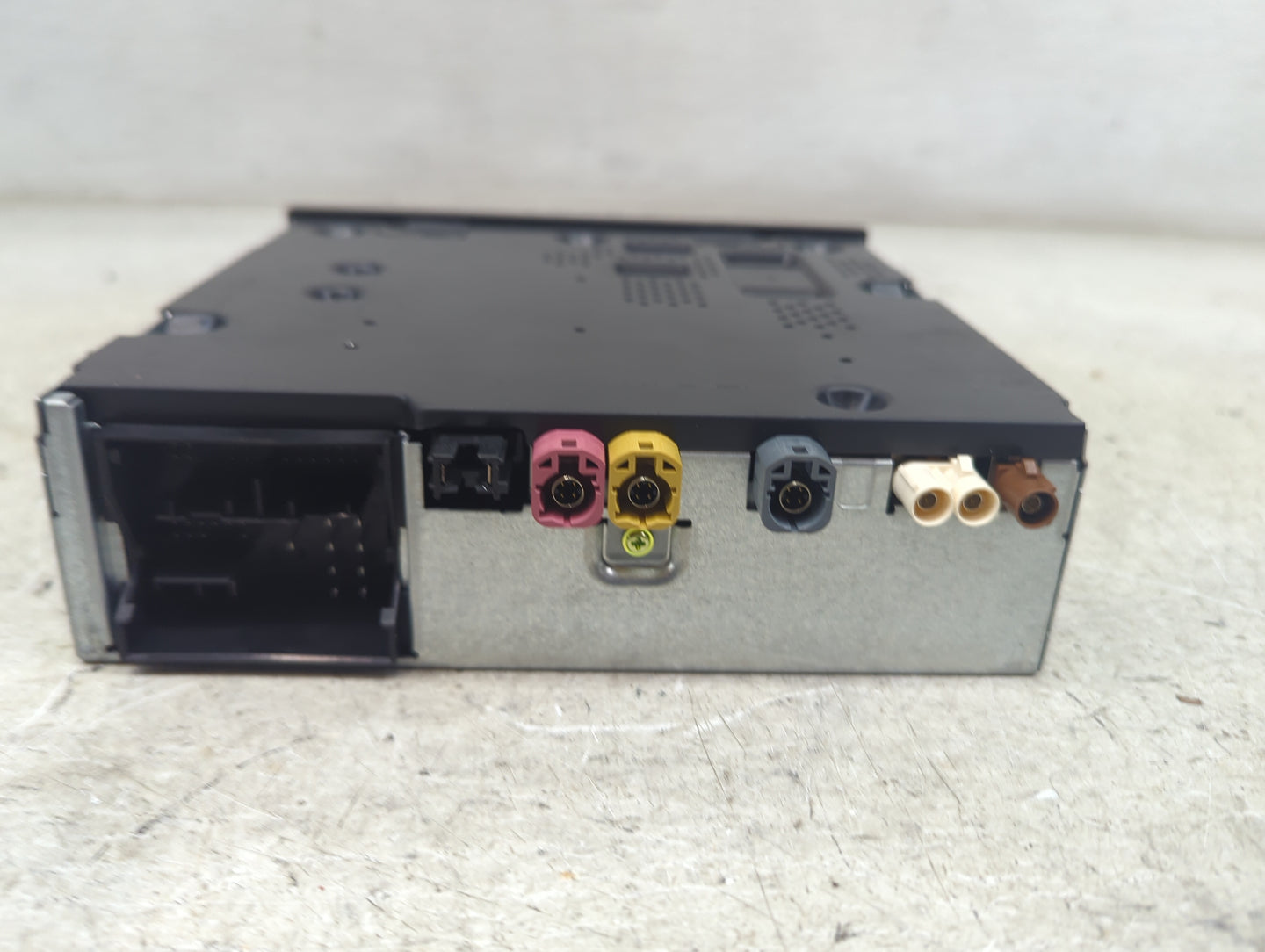 2023 Volkswagen Id4 Radio AM FM Cd Player Receiver Replacement P/N:10A.035.842.Q 10A035842A, BEJMEBICAS3, 2703H-MEBICAS3 Fit