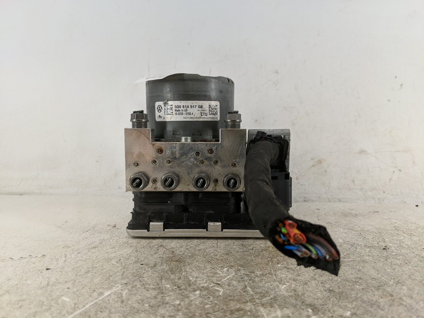 2023 Volkswagen Jetta ABS Pump Control Module Replacement P/N:5Q0 614 517 GB Fits Fits 2021 2022 OEM Used Auto Parts - Oemus