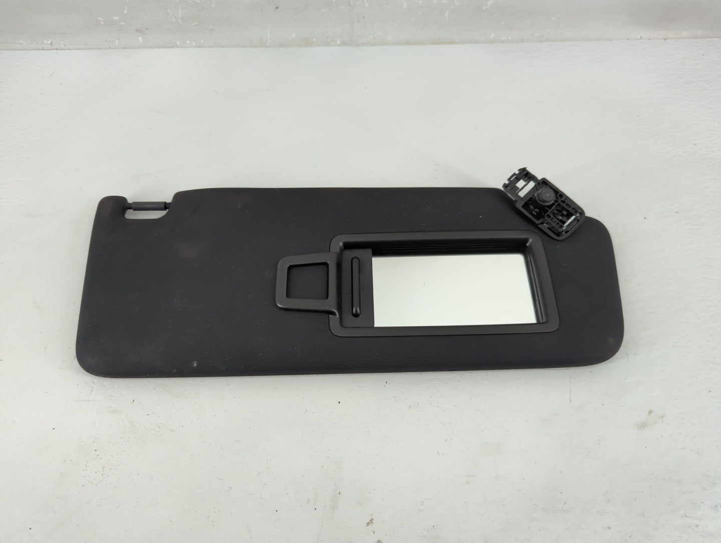 2019-2021 Volkswagen Jetta Sun Visor Shade Replacement Passenger Right Mirror Fits Fits 2019 2020 2021 OEM Used Auto Parts -