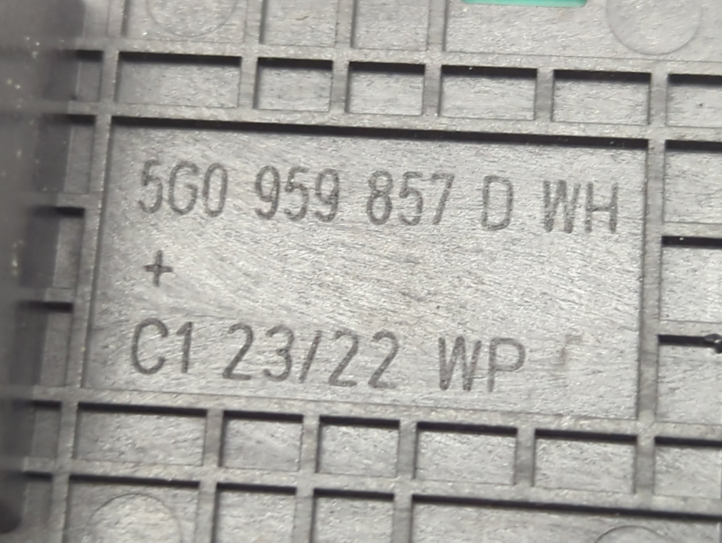 2023 Volkswagen Taos Master Power Window Switch Replacement Driver Side Left P/N:5G0959857D 2G1867256 Fits OEM Used Auto Par