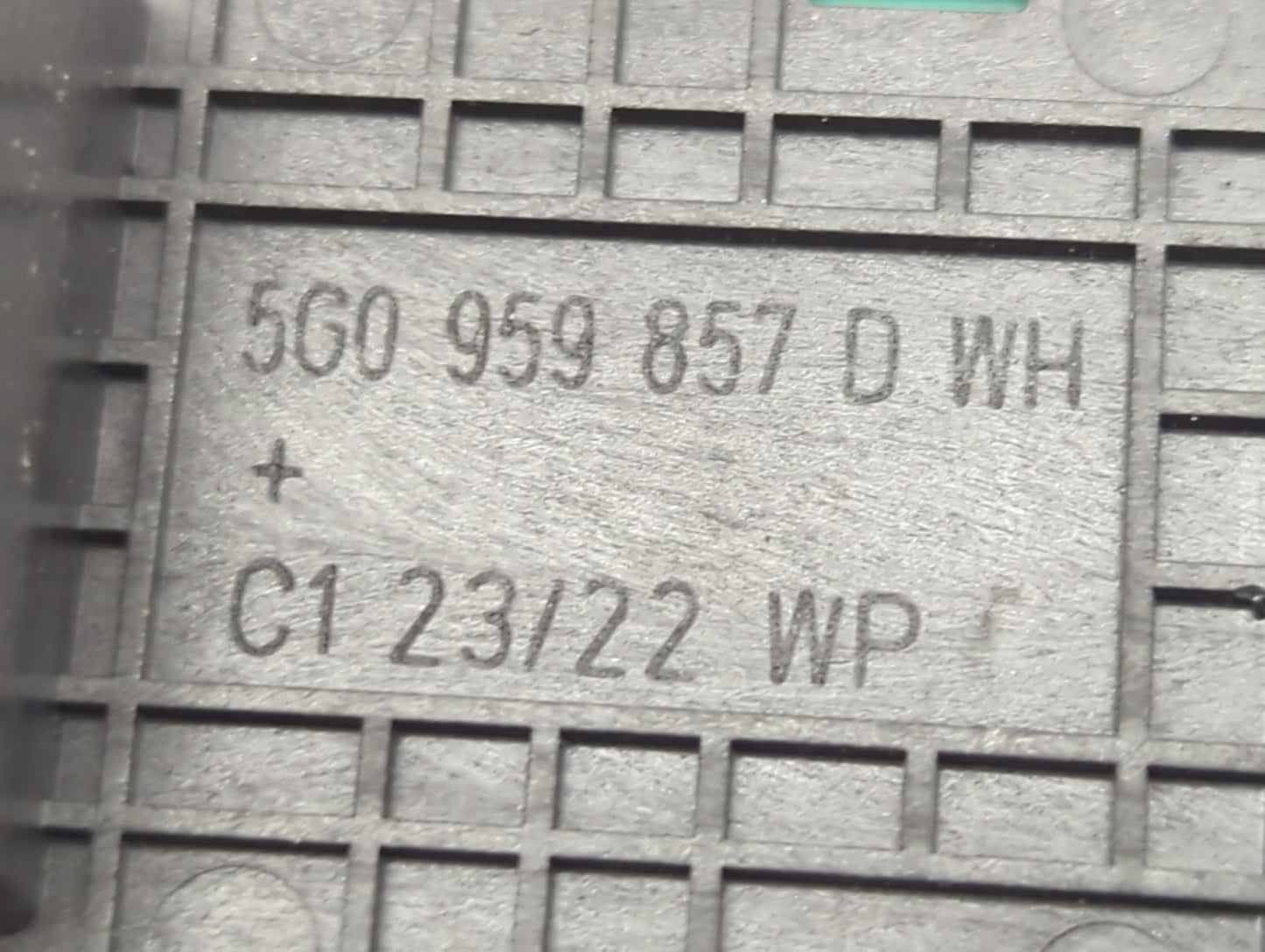 2023 Volkswagen Taos Master Power Window Switch Replacement Driver Side Left P/N:5G0959857D 2G1867256 Fits OEM Used Auto Par