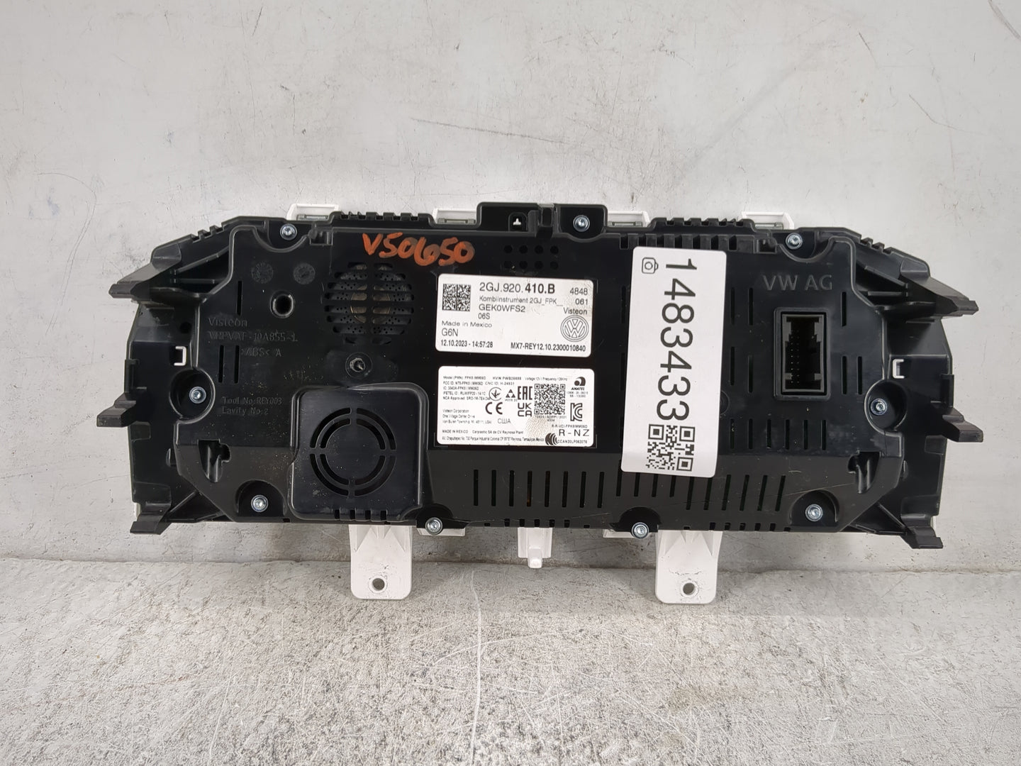 2023 Volkswagen Taos Instrument Cluster Speedometer Gauges P/N:2GJ920410B NT8-FPK8, MM06D, 3043A-FPK8 Miles: Fits OEM Used A