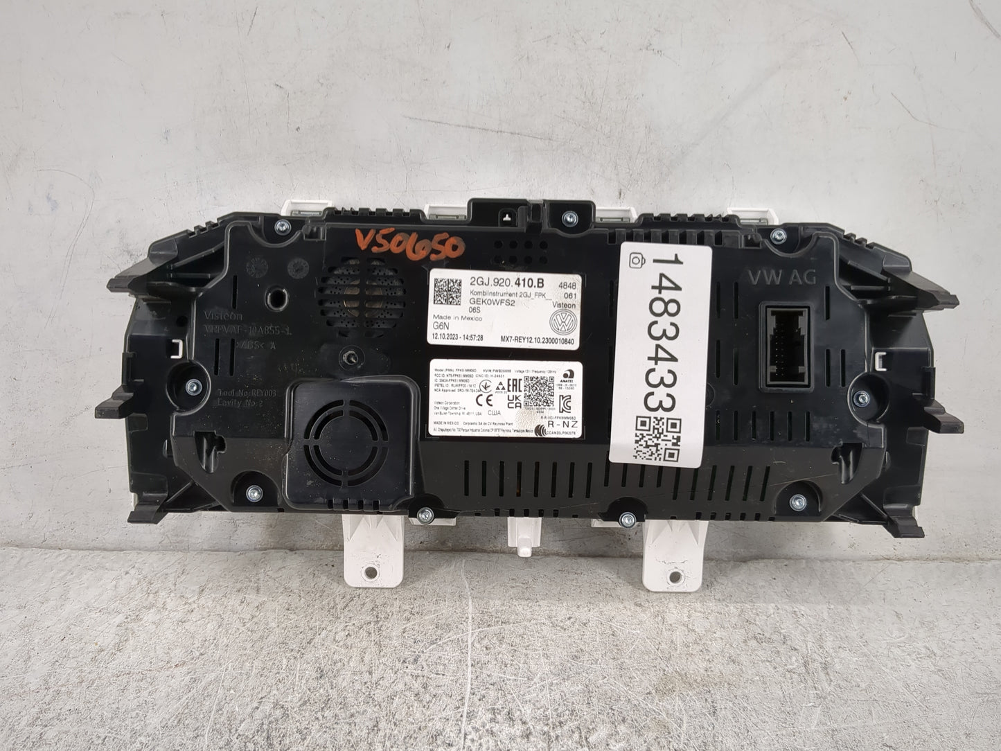 2023 Volkswagen Taos Instrument Cluster Speedometer Gauges P/N:2GJ920410B NT8-FPK8, MM06D, 3043A-FPK8 Miles: Fits OEM Used A
