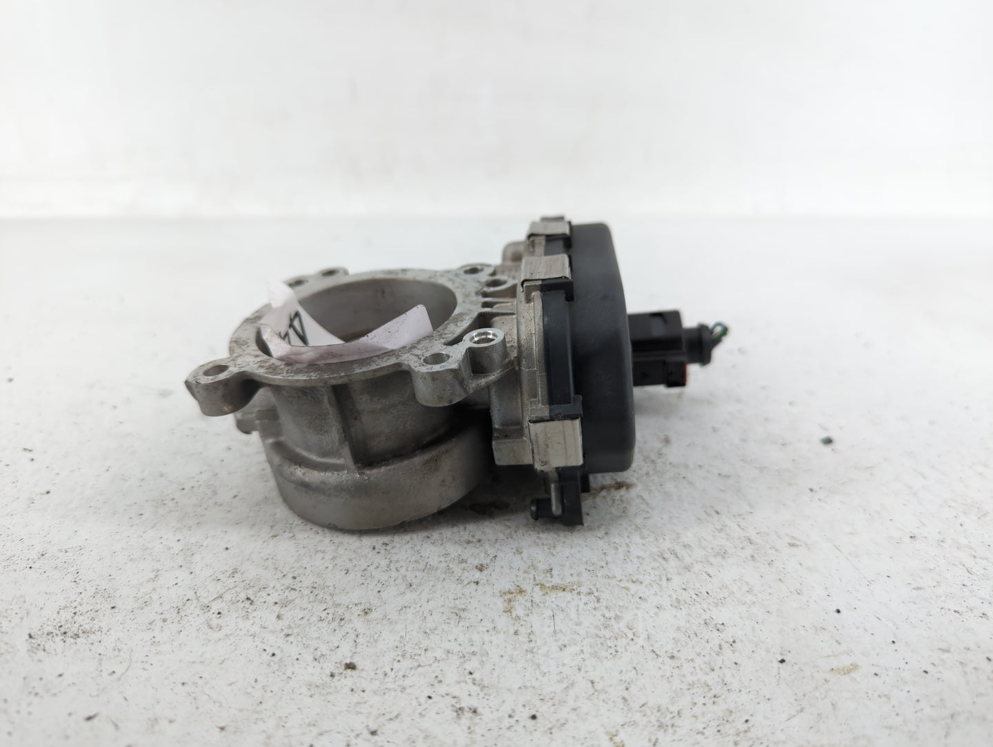 2023 Volkswagen Taos Throttle Body P/N:04E 133 062 T Fits OEM Used Auto Parts - Oemusedautoparts1.com