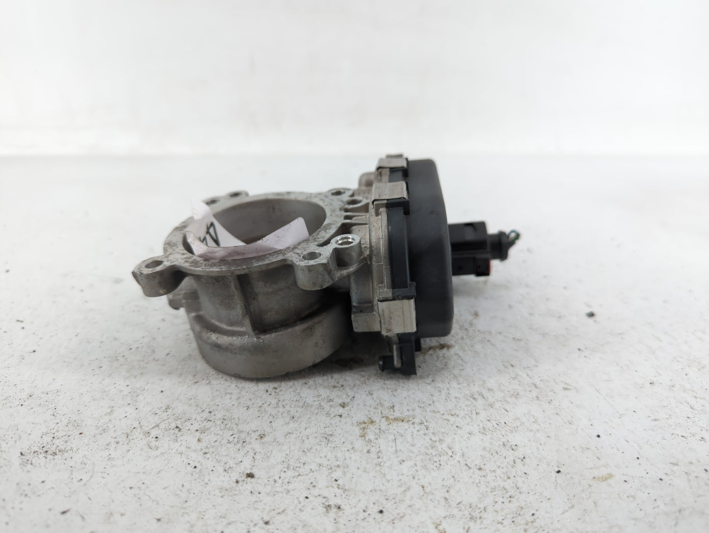 2023 Volkswagen Taos Throttle Body P/N:04E 133 062 T Fits OEM Used Auto Parts - Oemusedautoparts1.com
