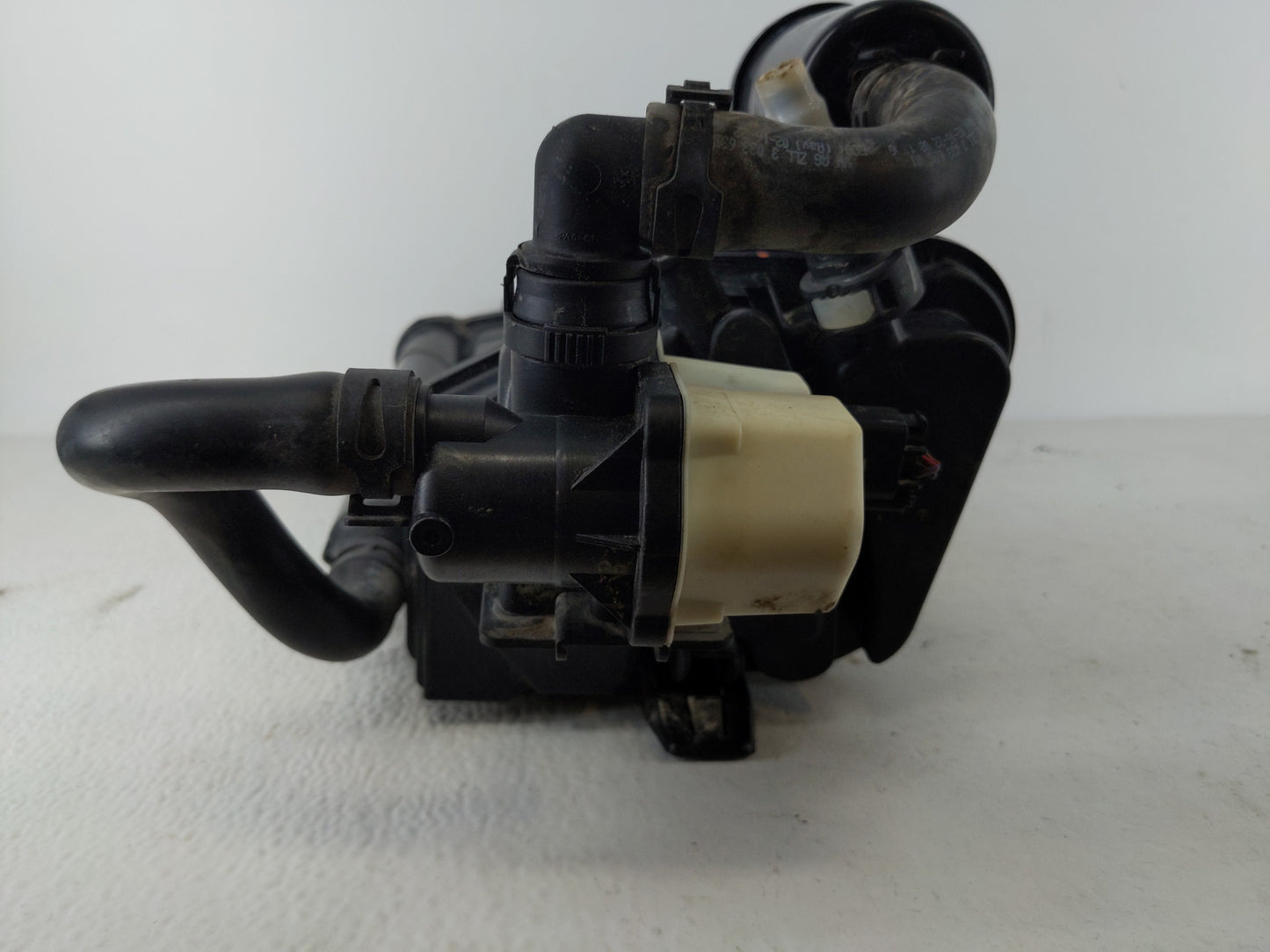 2023 Volkswagen Tiguan Fuel Vapor Charcoal Canister - Oemusedautoparts1.com
