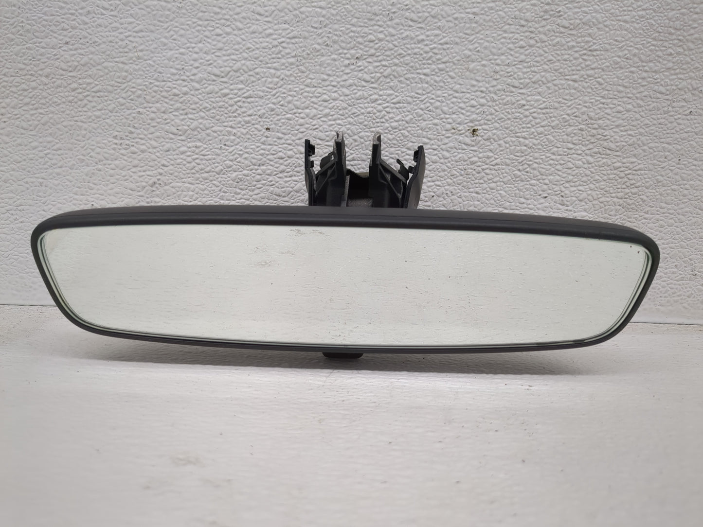 2023 Volkswagen Tiguan Interior Rear View Mirror Replacement OEM Fits OEM Used Auto Parts - Oemusedautoparts1.com