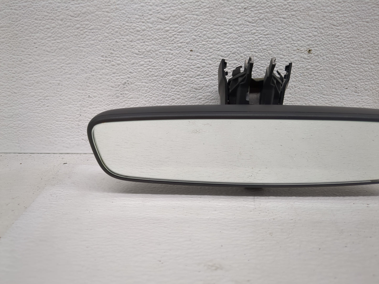 2023 Volkswagen Tiguan Interior Rear View Mirror Replacement OEM Fits OEM Used Auto Parts - Oemusedautoparts1.com