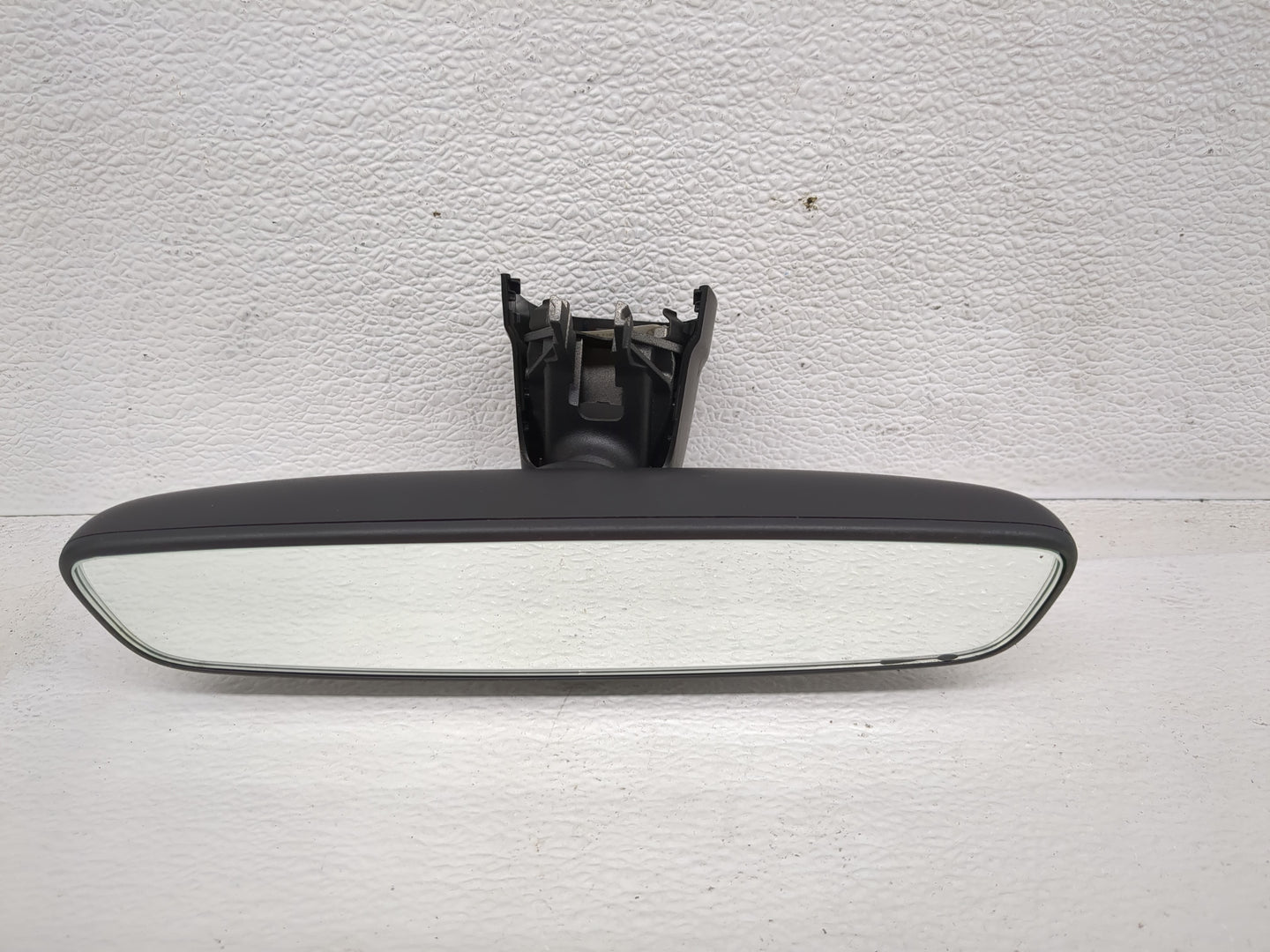 2023 Volkswagen Tiguan Interior Rear View Mirror Replacement OEM Fits OEM Used Auto Parts - Oemusedautoparts1.com