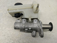 2018-2022 Volkswagen Tiguan Brake Master Cylinder - Oemusedautoparts1.com