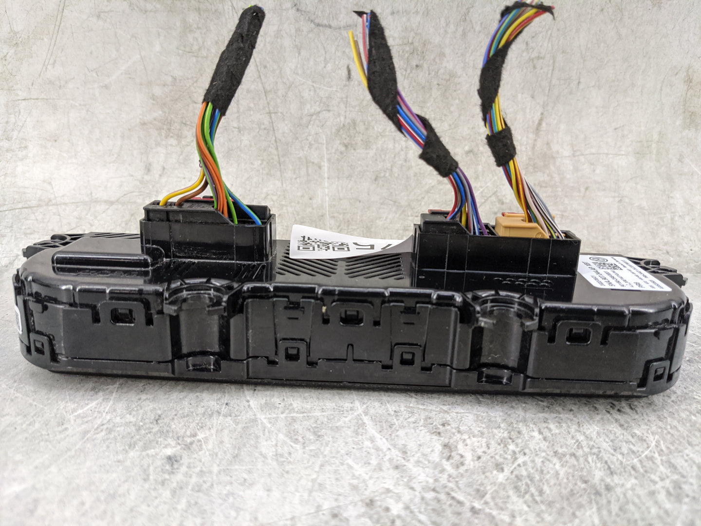 2022 Volkswagen Tiguan Climate Control Module Temperature AC/Heater Replacement P/N:5NA.907.044.AP 5NA907044AP Fits OEM Used