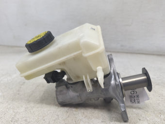 compare product 2018-2022 Volkswagen Tiguan Brake Master Cylinder 1498406