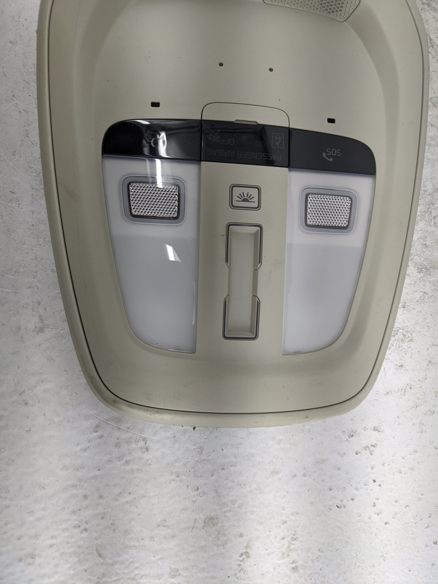 2023 Volvo S90 Overhead Roof Console Beige - Oemusedautoparts1.com