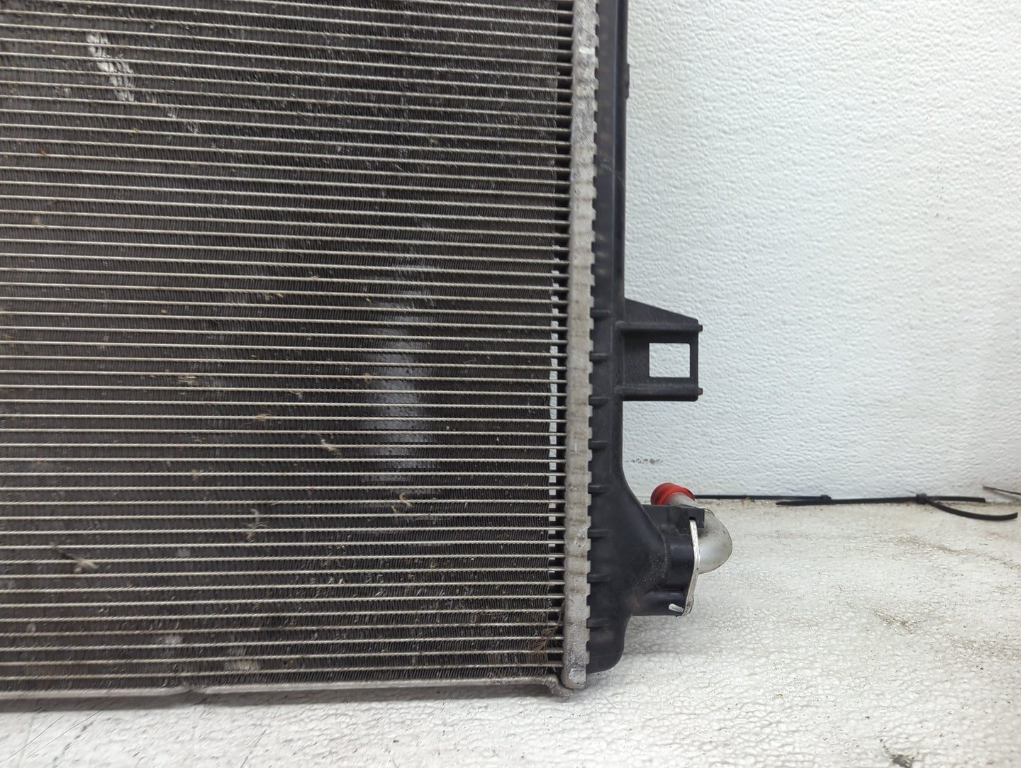 2023 Volvo S90 Radiator Oem - Oemusedautoparts1.com