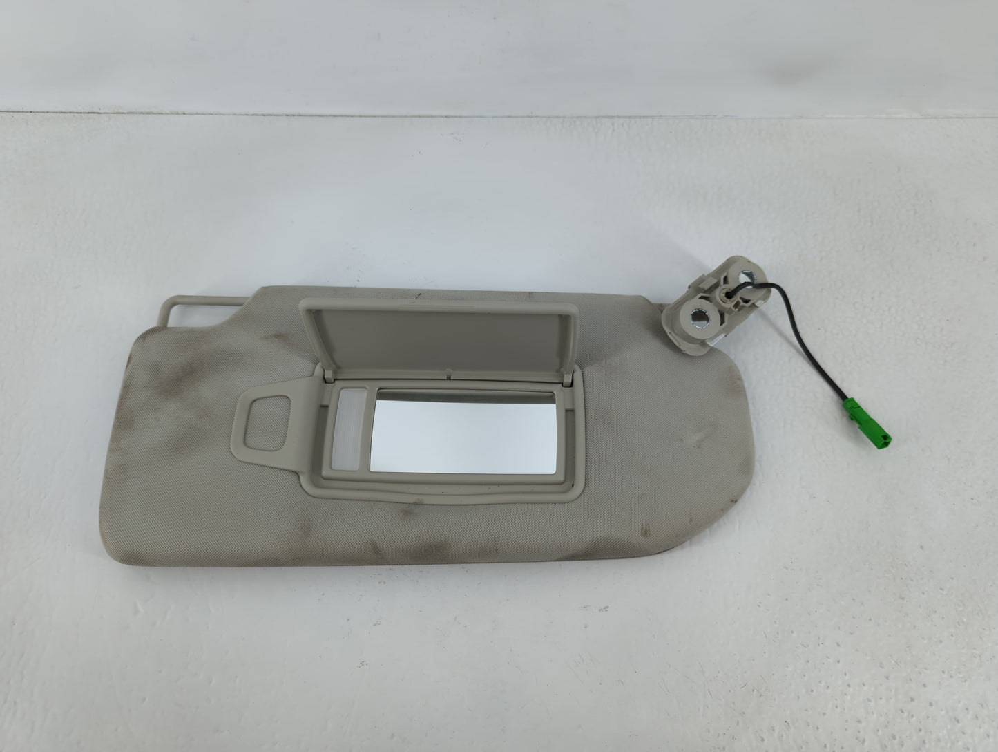 2018-2020 Volvo S90 Sun Visor Shade Replacement Passenger Right Mirror Fits Fits 2018 2019 2020 OEM Used Auto Parts - Oemuse