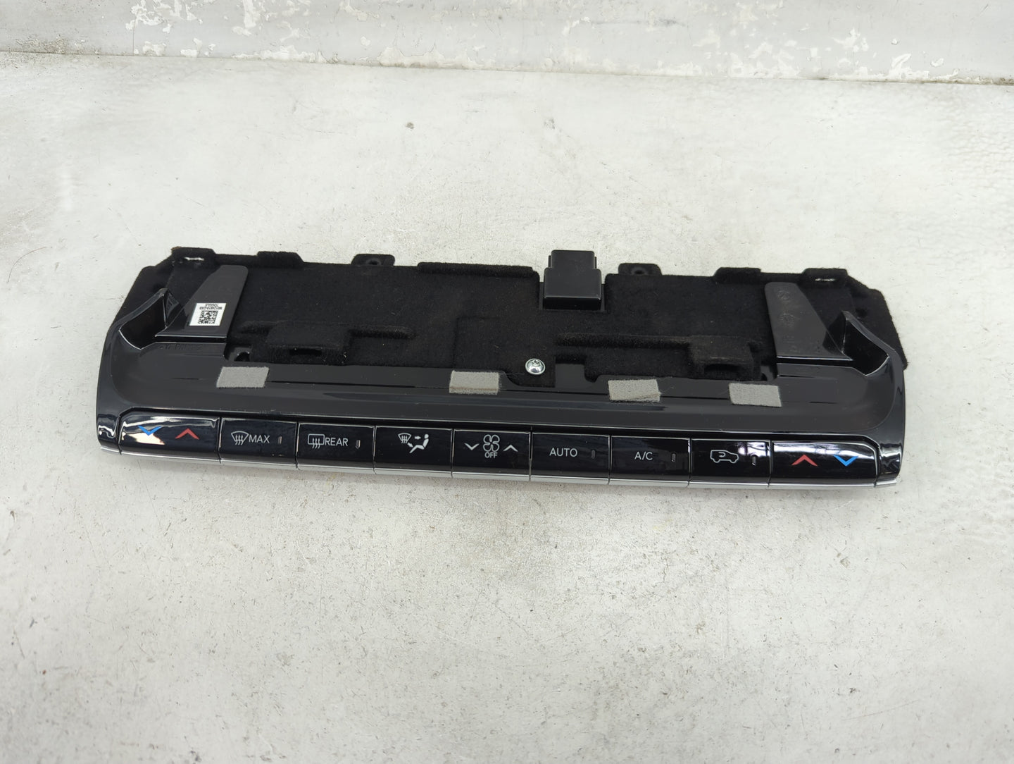 2023 Wagoneer Wagoneer Climate Control Module Temperature AC/Heater Replacement P/N:P68423823AG Fits OEM Used Auto Parts - O