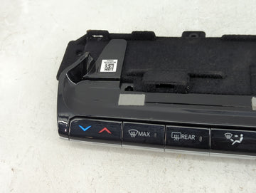 2023 Wagoneer Wagoneer Climate Control Module Temperature AC/Heater Replacement P/N:P68423823AG Fits OEM Used Auto Parts