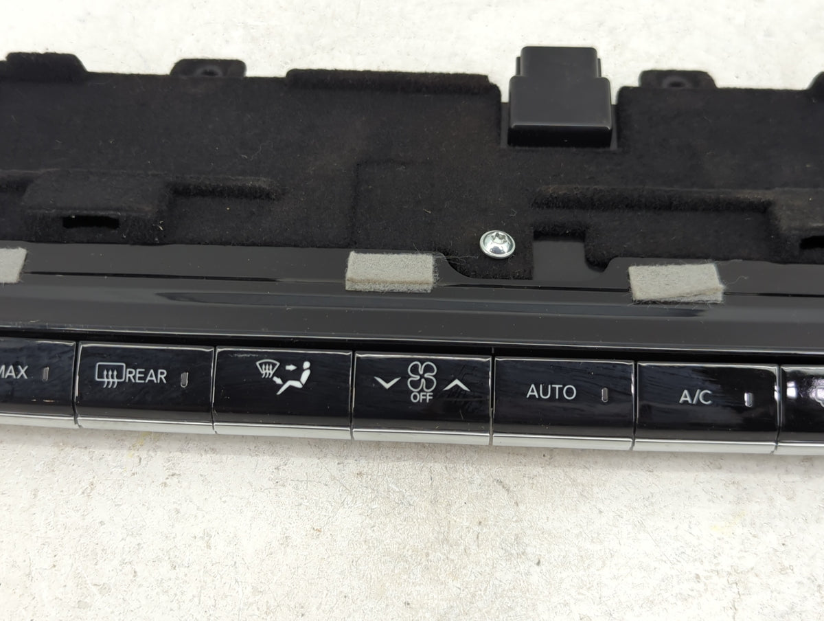 2023 Wagoneer Wagoneer Climate Control Module Temperature AC/Heater Replacement P/N:P68423823AG Fits OEM Used Auto Parts - O