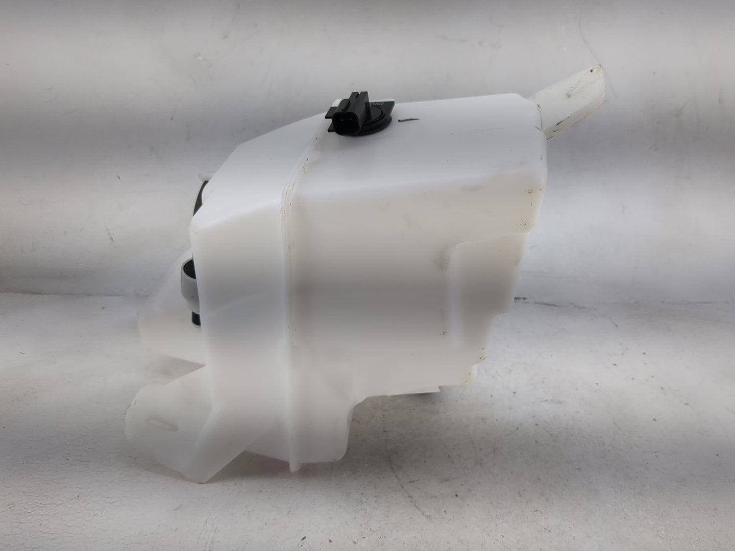 2024 Acura Zdx Windshield Washer Fluid Reservoir Bottle - Oemusedautoparts1.com