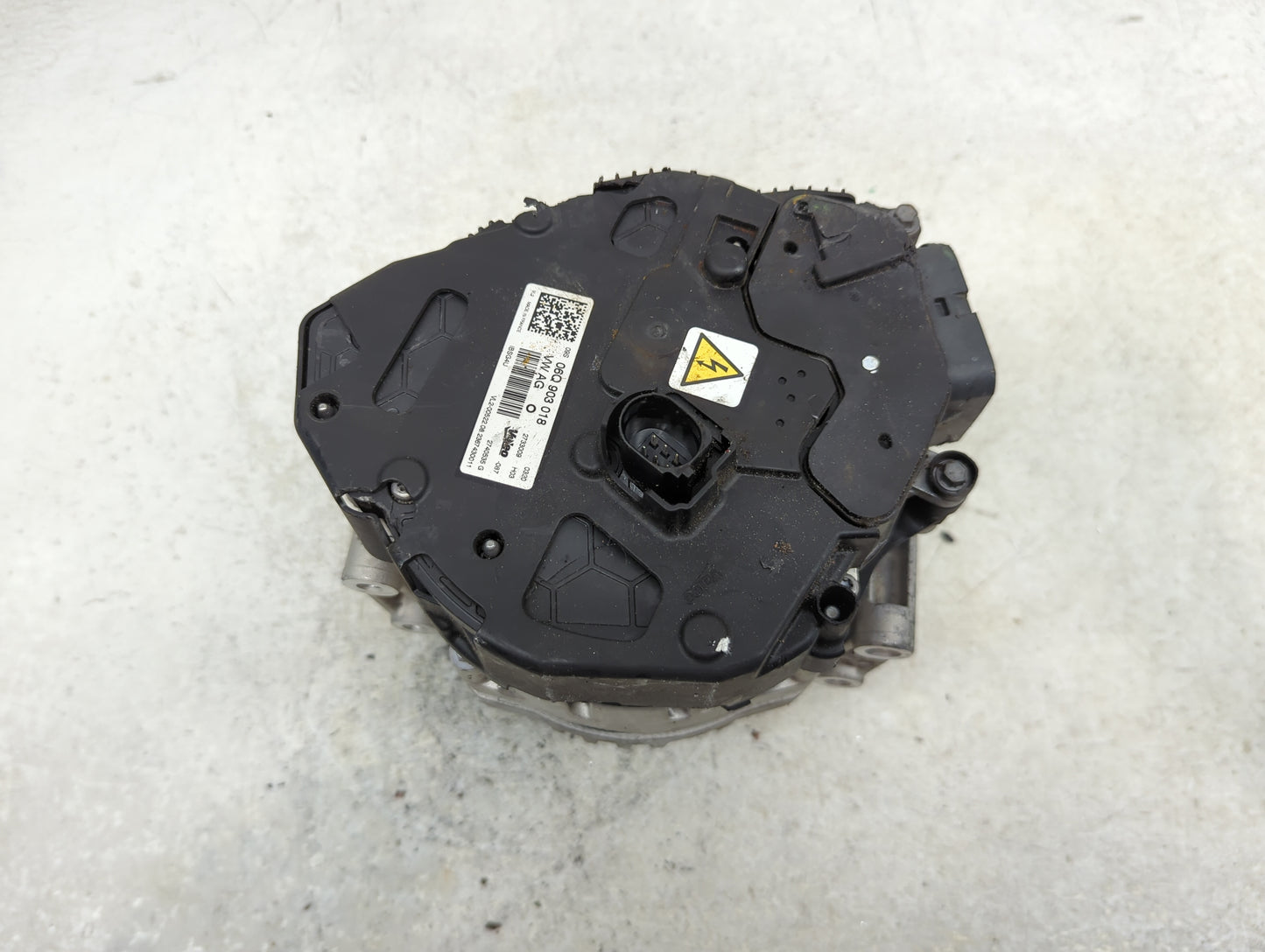2024 Audi A3 Alternator Replacement Generator Charging Assembly Engine OEM P/N:06Q 903 018 Fits OEM Used Auto Parts - Oemuse
