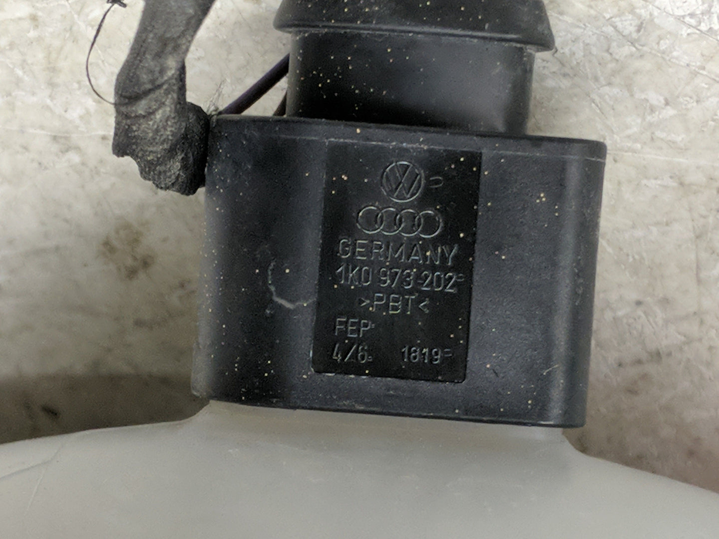 2024 Audi Q3 Radiator Coolant Overflow Expansion Tank Bottle - Oemusedautoparts1.com