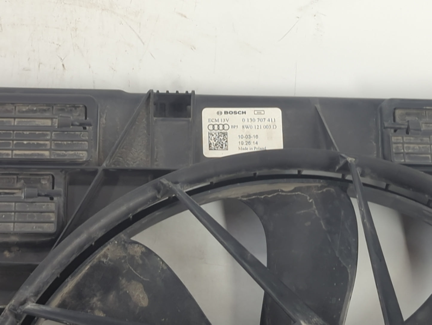 2017-2022 Audi Q7 Electric Radiator Cooling Fan Motor Assembly P/N:0130707411 8W0121003D Fits Fits 2017 2018 2019 2020 2021 