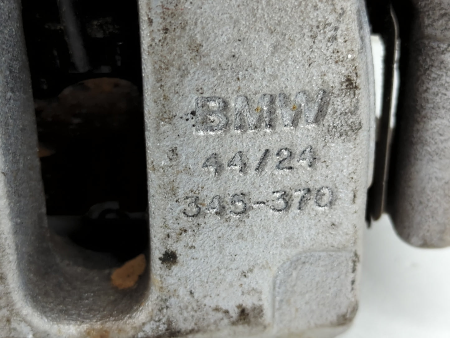 2019-2022 Bmw X5 Rear Passenger Right Brake Caliper - Oemusedautoparts1.com