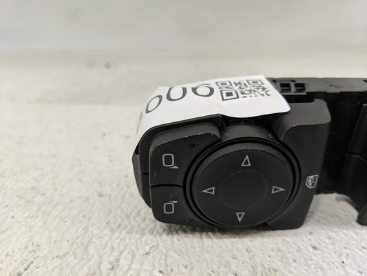 2020-2021 Buick Encore Master Power Window Switch Replacement Driver Side Left P/N:9BFL3464 Fits OEM Used Auto Parts