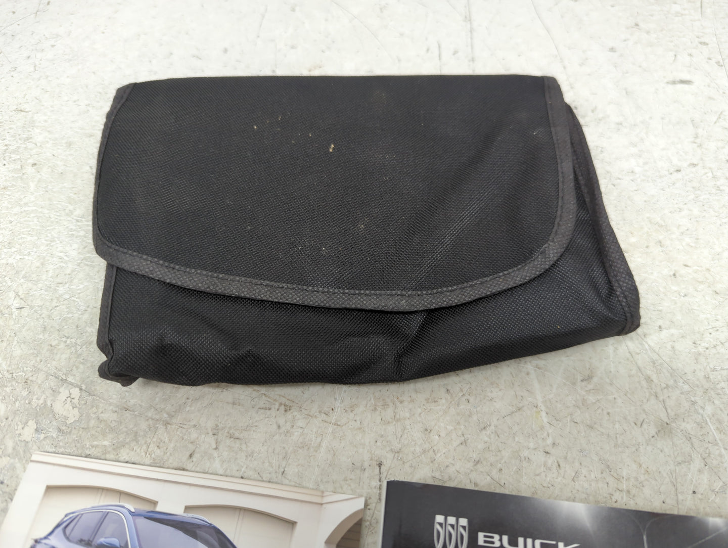 2024 Buick Encore Gx Owners Manual Book Guide P/N:8497018A OEM Used Auto Parts - Oemusedautoparts1.com