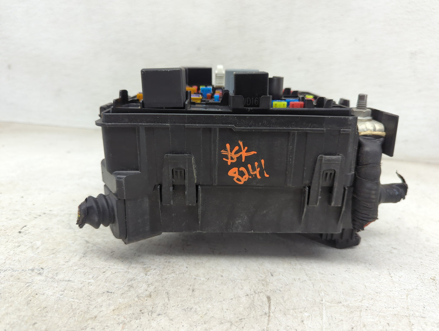 2020-2021 Buick Encore Gx Fusebox Fuse Box Panel Relay Module P/N:42784465 84095362, 84095363 Fits Fits 2020 2021 OEM Used A