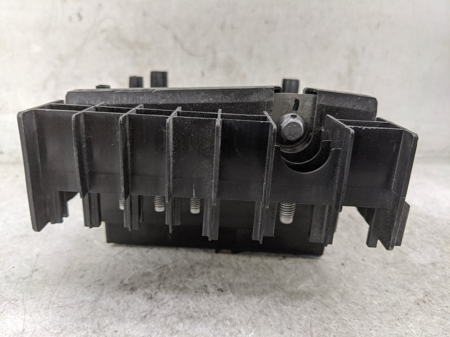 2024 Cadillac Xt4 Fusebox Fuse Box Panel Relay Module P/N:42826609 8632300000000X, 527691421, 23087, 230328, FGFD0462 Fits O