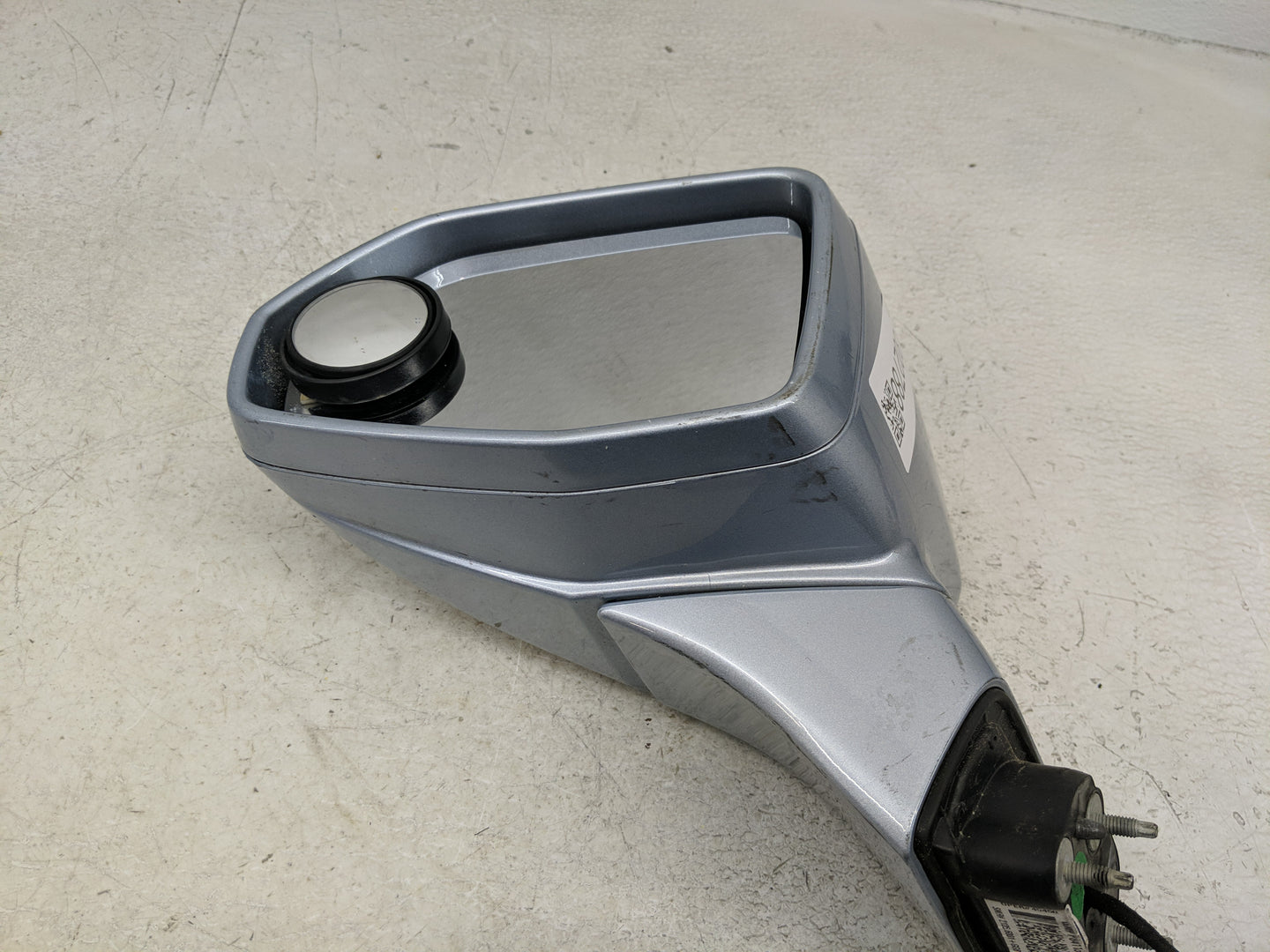 2024 Chevrolet Blazer Driver Side View Mirror - Left Door Mirror OEM Used - Oemusedautoparts1.com