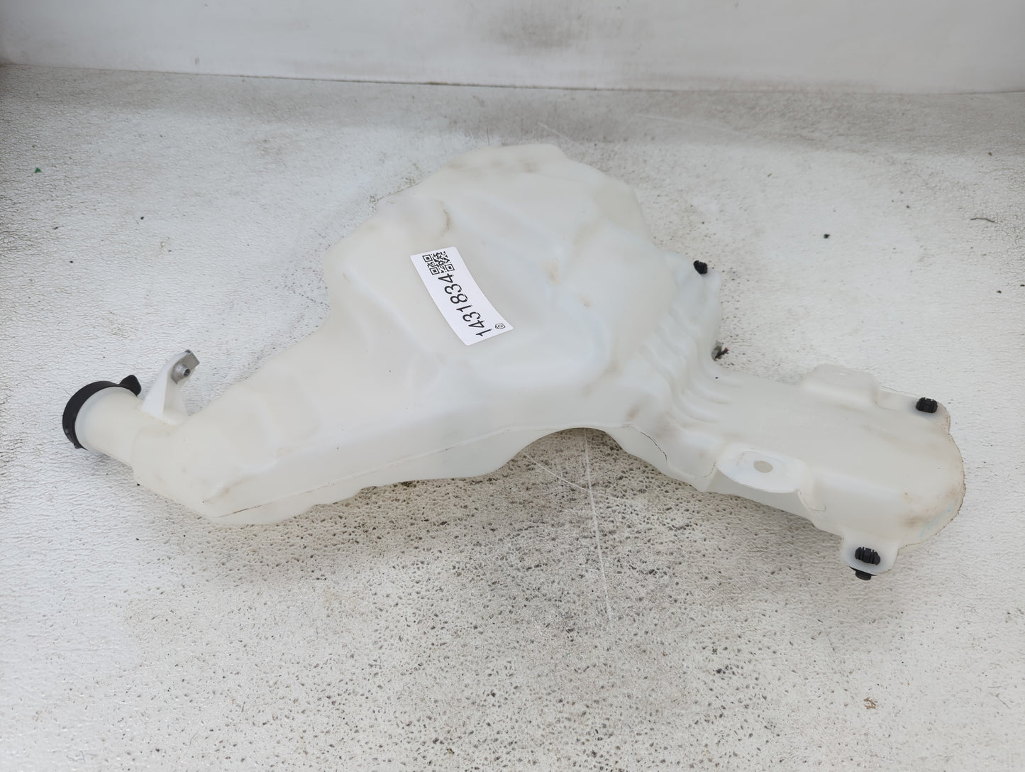 2019-2022 Chevrolet Blazer Windshield Washer Fluid Reservoir Bottle Oem - Oemusedautoparts1.com