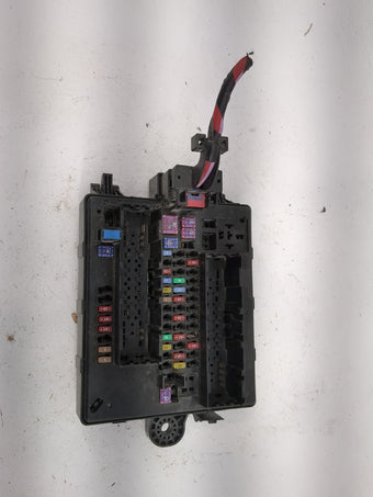 compare product 2024 Chevrolet Blazer Fusebox Fuse Box Panel Relay Module P/N:84412832 Fits OEM Used Auto Parts