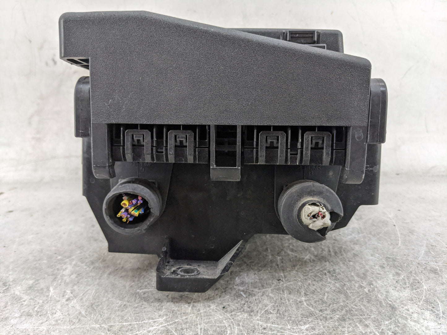 2020-2021 Chevrolet Blazer Fusebox Fuse Box Panel Relay Module P/N:7171-4521-30 7154-0836-30 Fits Fits 2020 2021 OEM Used Au