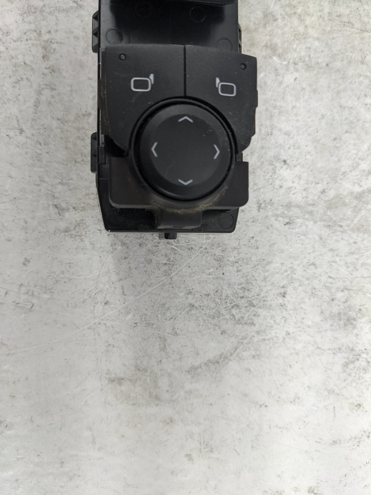 2024 Chevrolet Colorado Master Power Window Switch Replacement Driver Side Left P/N:86824536 120056907 Fits OEM Used Auto Pa