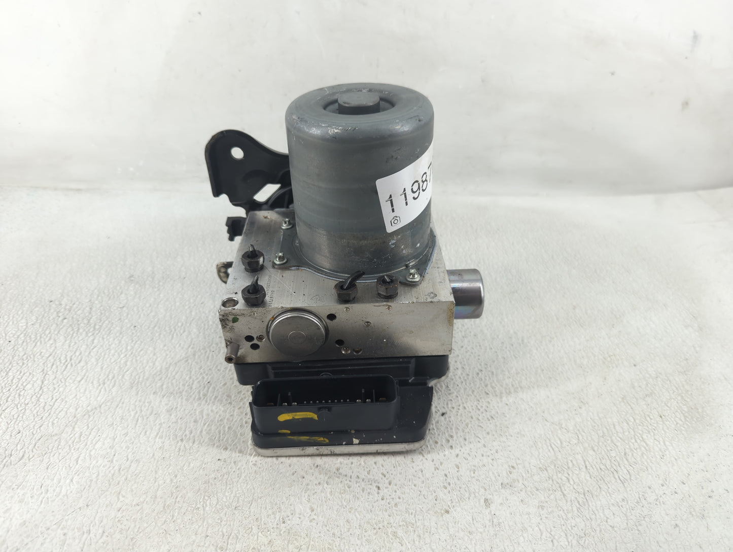 2024 Chevrolet Equinox ABS Pump Control Module Replacement P/N:86518710 Fits OEM Used Auto Parts - Oemusedautoparts1.com