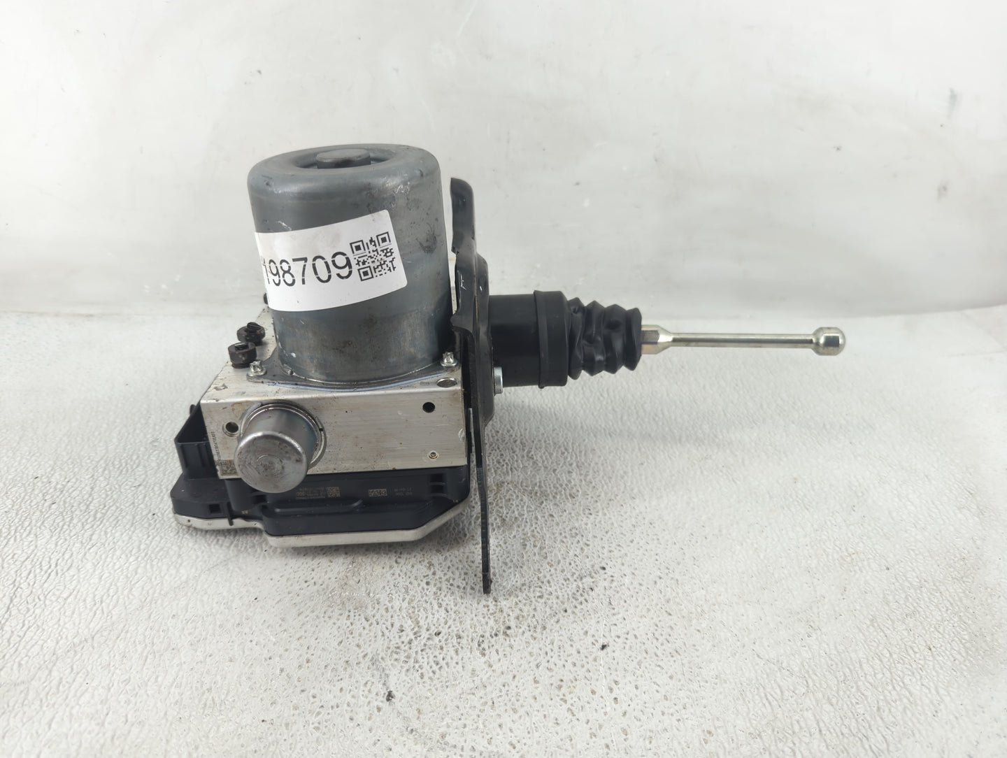 2024 Chevrolet Equinox ABS Pump Control Module Replacement P/N:86518710 Fits OEM Used Auto Parts - Oemusedautoparts1.com