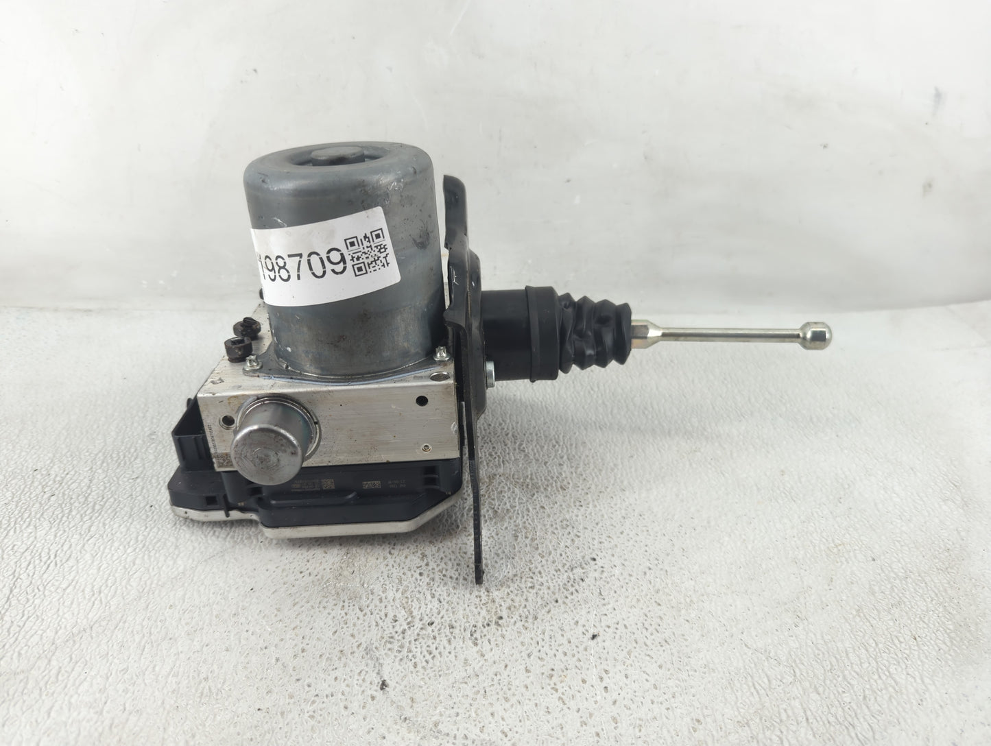 2024 Chevrolet Equinox ABS Pump Control Module Replacement P/N:86518710 Fits OEM Used Auto Parts - Oemusedautoparts1.com