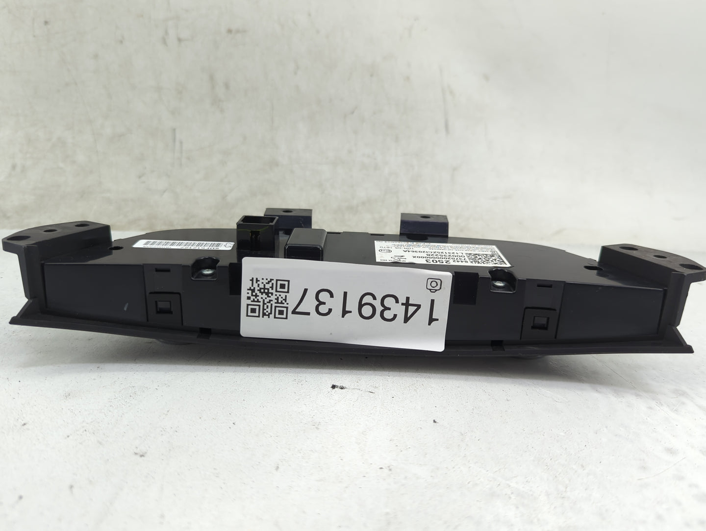 2020-2022 Chevrolet Equinox Climate Control Module Temperature AC/Heater Replacement P/N:84422503 Fits Fits 2020 2021 2022 O