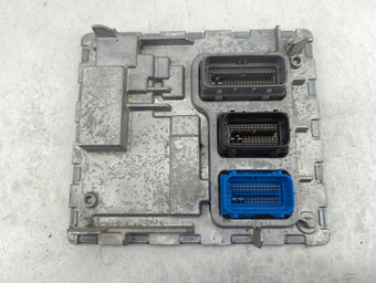 compare product 2020-2022 Chevrolet Equinox PCM Engine Control Computer ECU ECM PCU OEM P/N:12739544 12719250 Fits Fits 2020 2021 2022 OEM Used Auto Parts