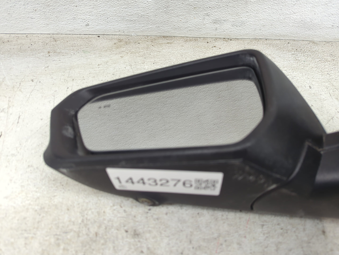 2024 Chevrolet Equinox Driver Side View Mirror - Left Door Mirror OEM Used - Oemusedautoparts1.com