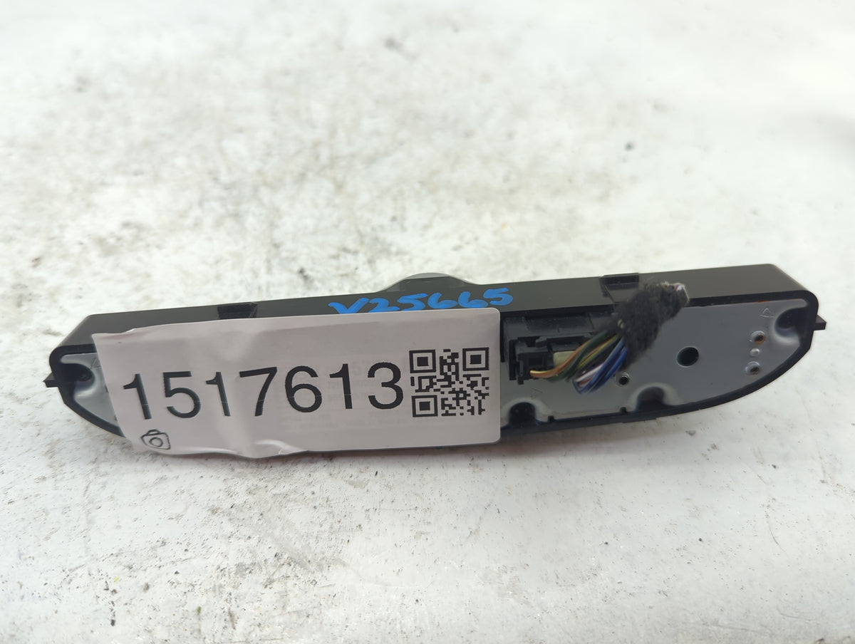 2024 Chevrolet Equinox Radio Control Panel - Oemusedautoparts1.com