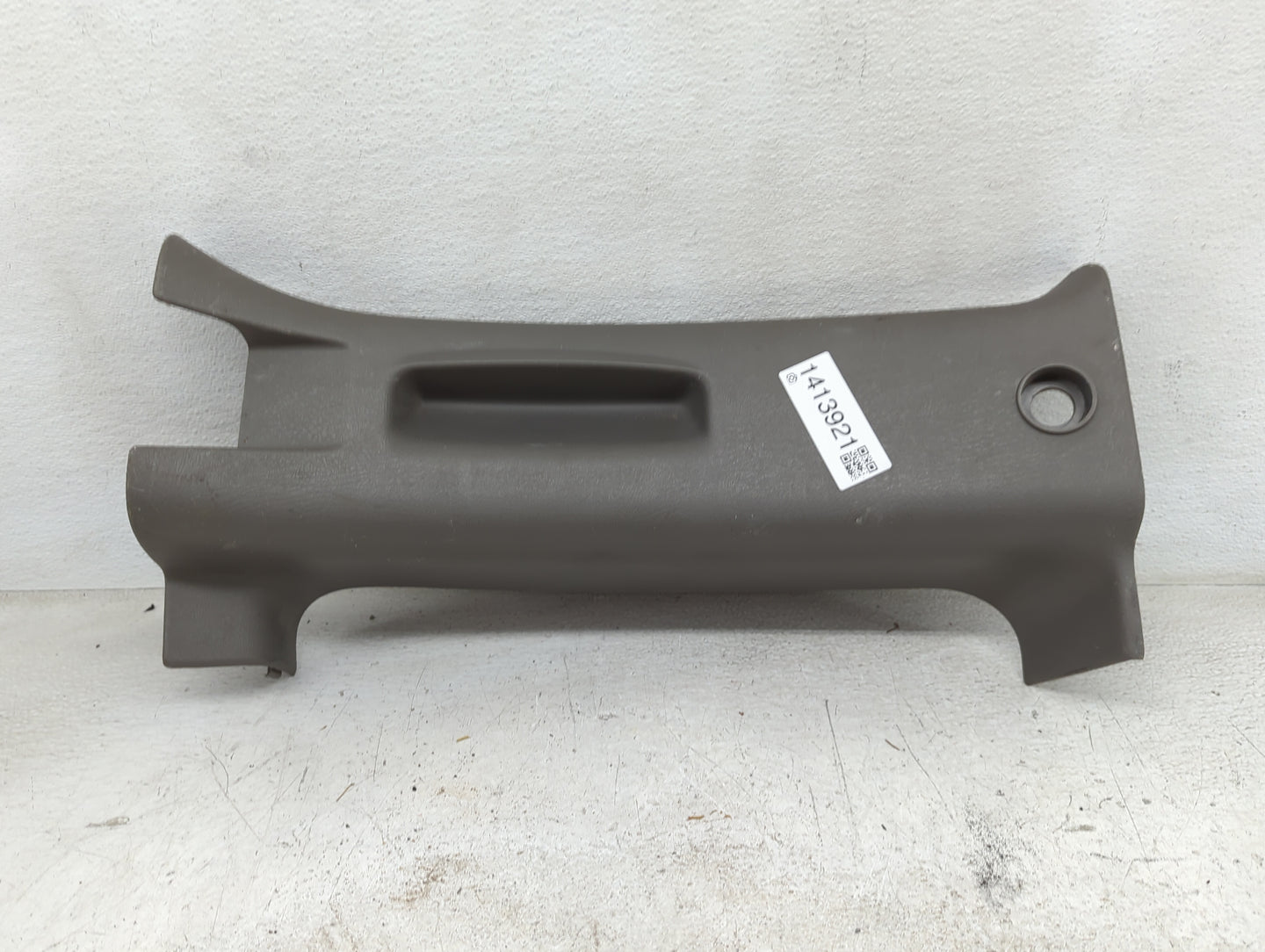 1996-2021 Chevrolet Express 3500 Passenger Center Pillar Oem - Oemusedautoparts1.com