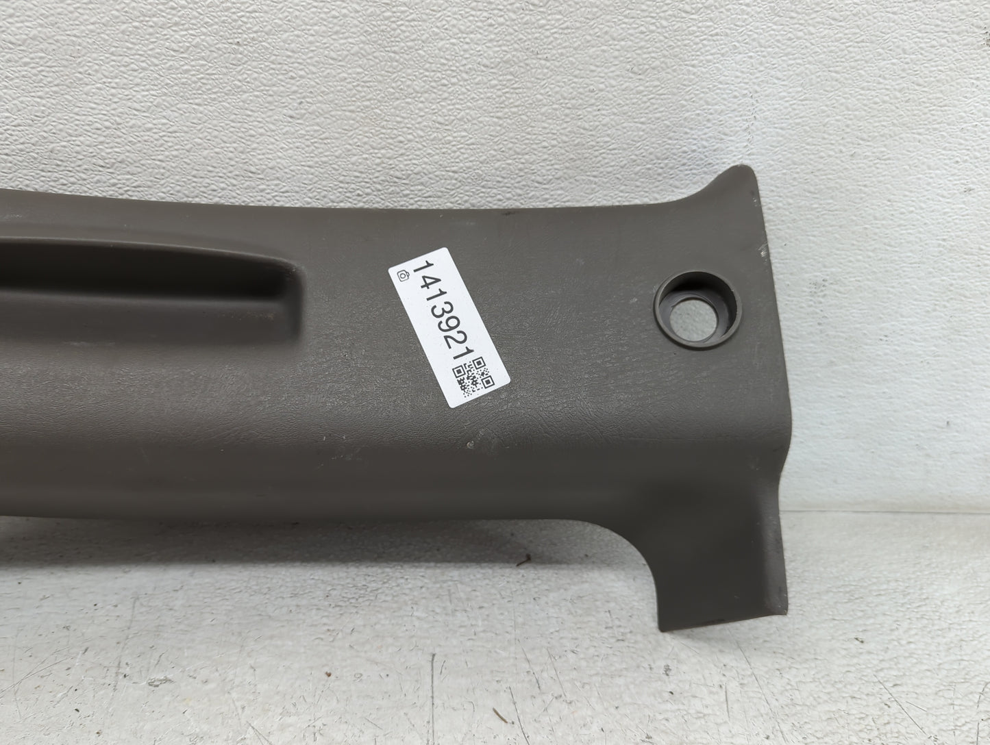 1996-2021 Chevrolet Express 3500 Passenger Center Pillar Oem - Oemusedautoparts1.com
