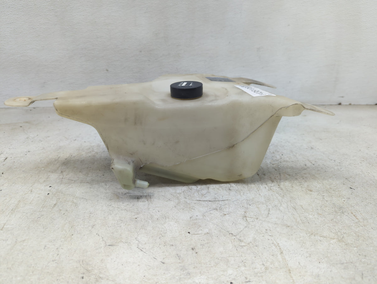 2003 Express 3500 Radiator Coolant Overflow Expansion Tank Bottle - Oemusedautoparts1.com