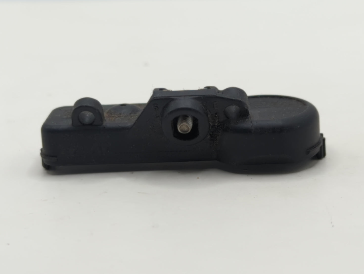 2024 Chevrolet Express 3500 Tire Pressure Monitoring System Sensor Tpms - Oemusedautoparts1.com